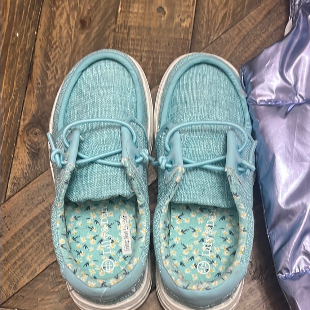 Blue Moccasins with Canvas Finish and Floral Insole